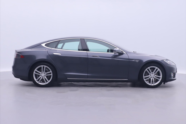 Tesla Model S Plaid 386kW