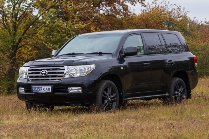 Toyota Land Cruiser 4,5 D4-D 210kW Lux 7-Míst