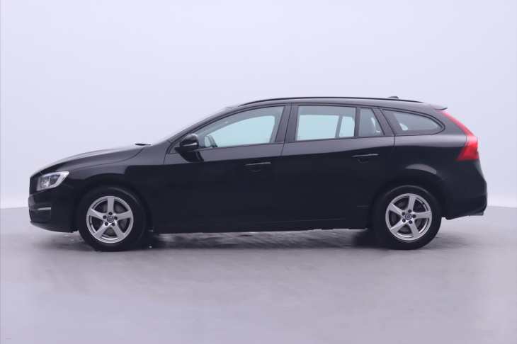 Volvo V60 2,0 D3 Drive-E KINETIC