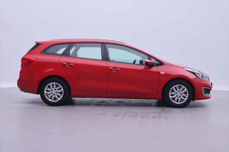 Kia Ceed 1,6 CRDi 100kW CZ 1.Maj Serv.k.