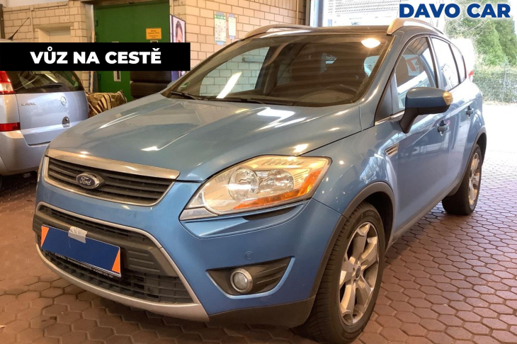 Ford Kuga 2,0 TDCi 100kW 4x4 Titanium PANO