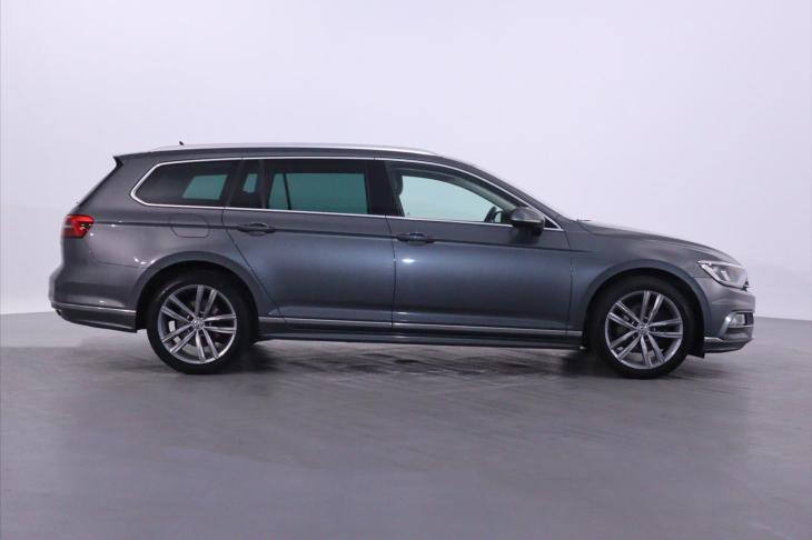 Volkswagen Passat 2,0 TDI 140kW Highline R-line