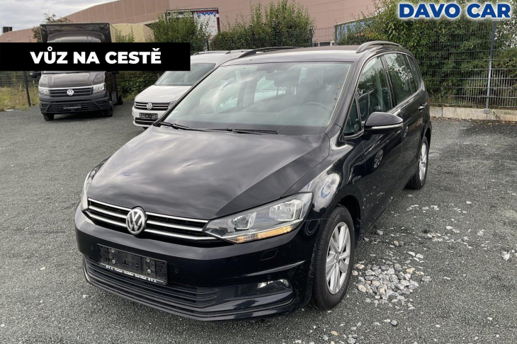 Volkswagen Touran 2,0 TDI DSG DPH ACC masáž navi