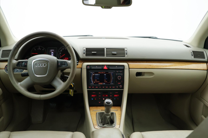 Audi A4 2,0 TDI 103kW Kůže Aut.Klima