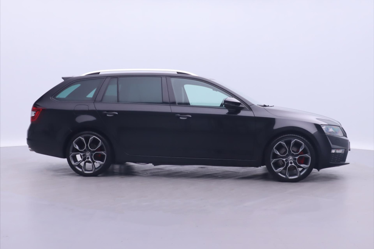 Škoda Octavia 2,0 TDI 135 kW DSG Navi RS