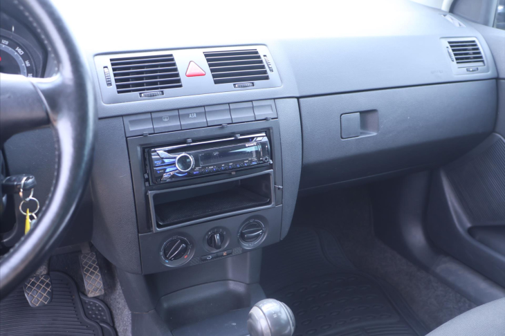 Škoda Fabia 1,4 16V Ambiente Klimatizace