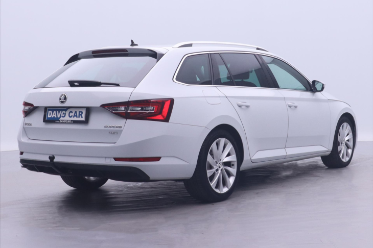 Škoda Superb 2,0 TDI 140kw 4x4 DSG Style Canton ČR