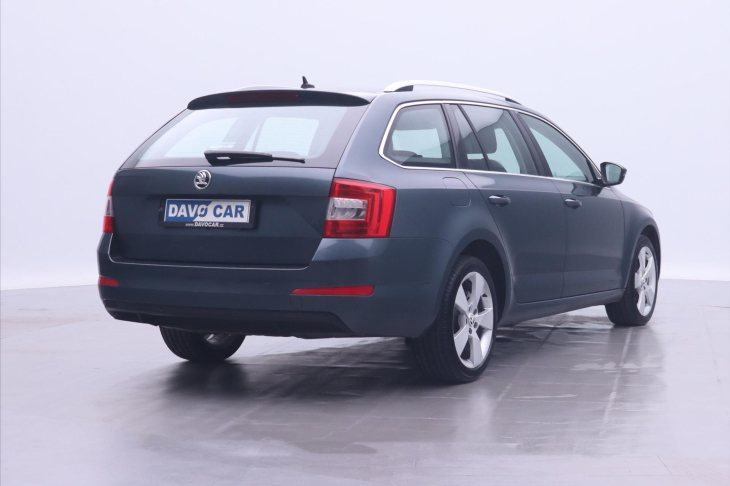 Škoda Octavia 1,6 TDI 81kw Executive DSG navigace