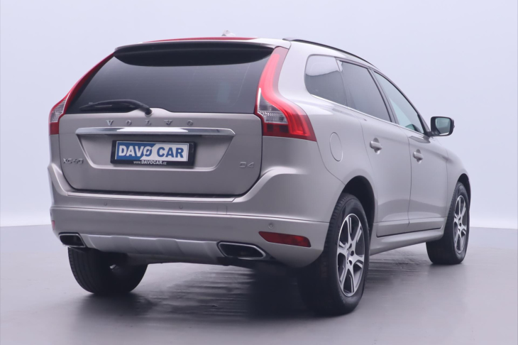 Volvo XC60 2,0 D4 133kW Aut. CZ Momentum