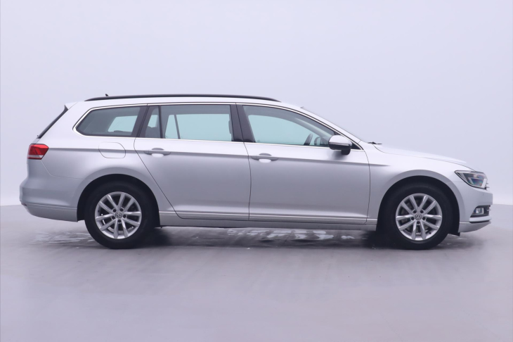 Volkswagen Passat 2,0 TDI DSG Navi Webasto