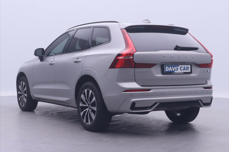 Volvo XC60 2,0 B4 AWD CZ Plus Dark AT