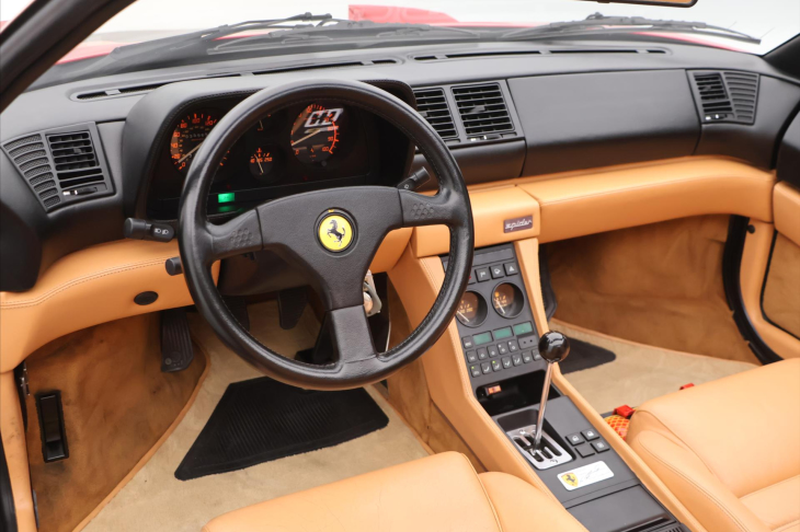 Ferrari 348 3,4 V8 TS Spider Manuál Klima