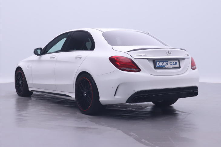 Mercedes-Benz Třídy C 4,0 AMG C63 S 375kW LED Navi