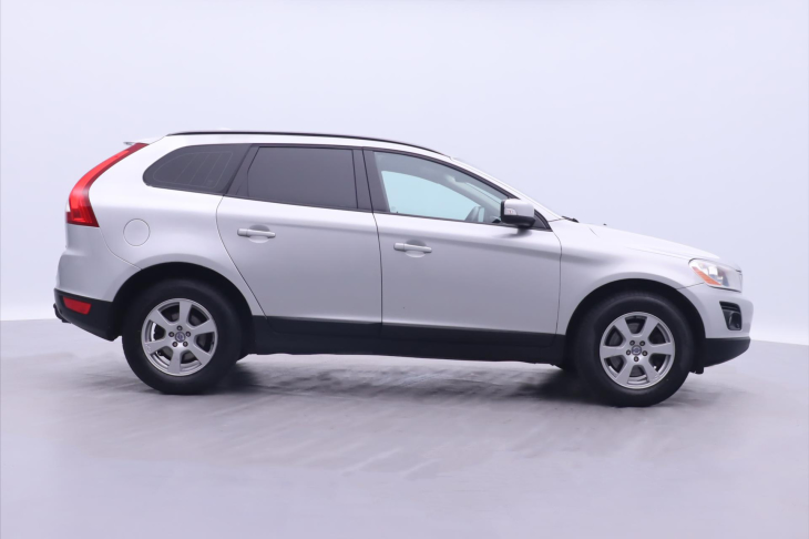 Volvo XC60 2,4 D4 AWD Automat Kinetic