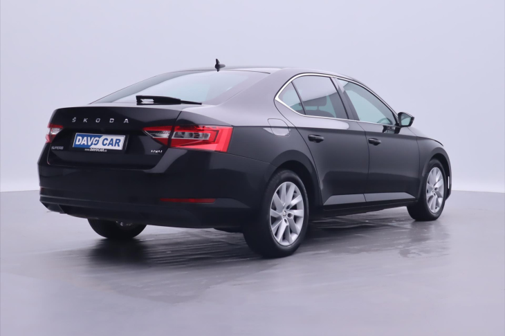 Škoda Superb 2,0 TDI 140kW DSG Style 4x4 CZ