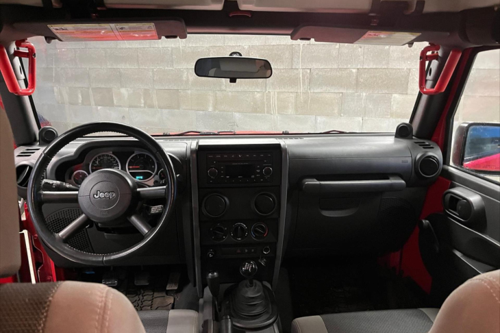 Jeep Wrangler 2,8 CRD Sport Auto