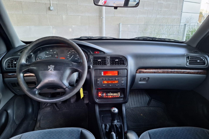 Peugeot 406 2,0 HDI 66kW STK 10/26