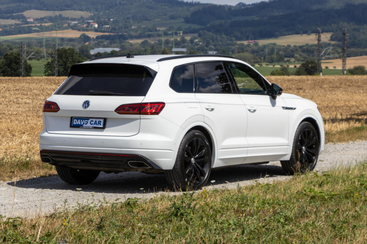 Volkswagen Touareg 4,0 V8 TDI R-Line Black DPH