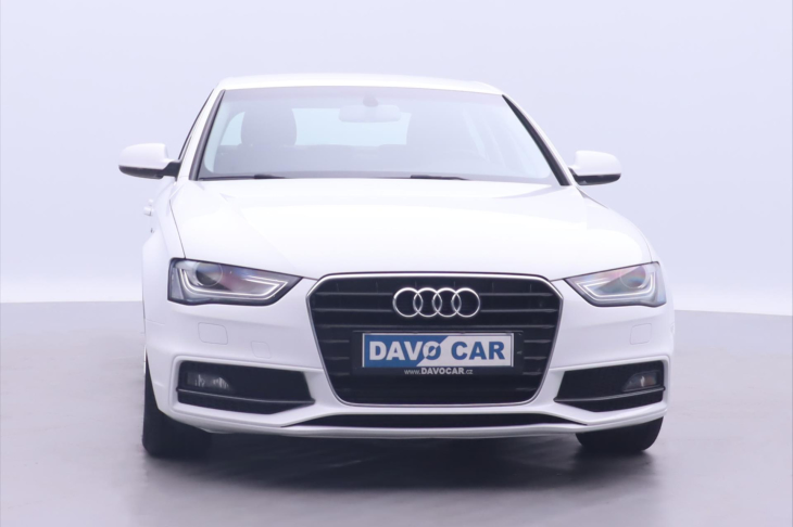 Audi A4 2,0 TDI 110kW S-line Xenon