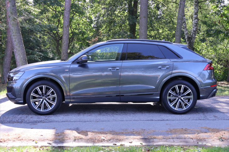 Audi Q8 3,0 V6 TDI S-Line Black CZ DPH