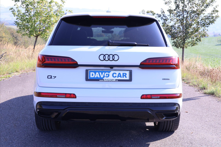 Audi Q7 3,0 V6 TDI S-Line Black CZ DPH