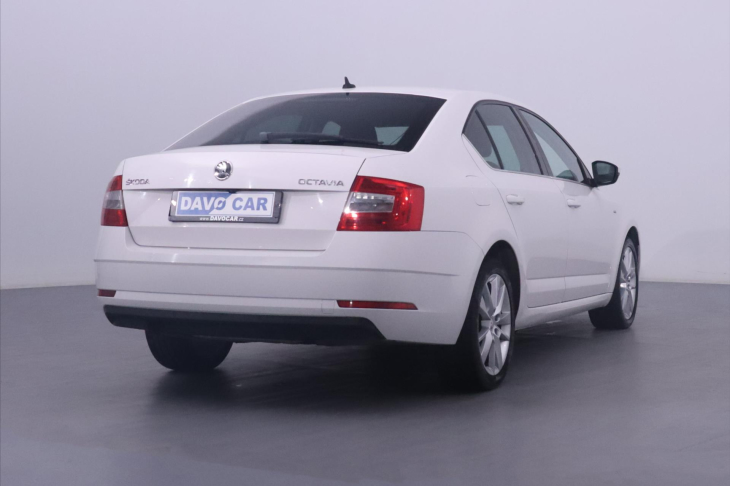 Škoda Octavia 1,6 TDI 85kW DSG Ambition DPH