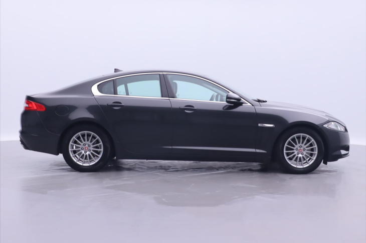 Jaguar XF 2,2 D 120kW Automat Xenon Kůže