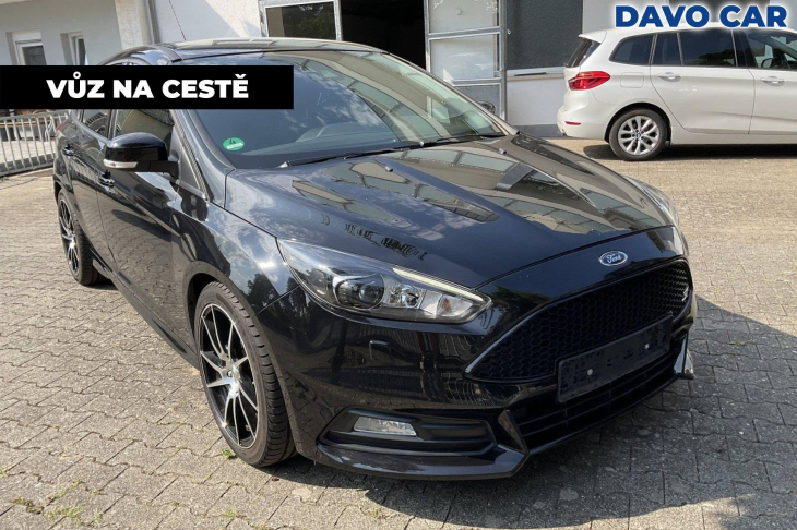 Ford Focus 2,0 184kW Recaro Xenon ST