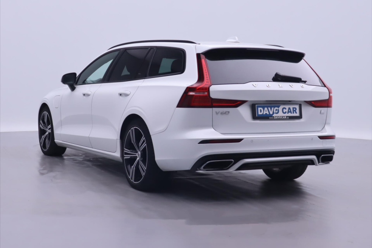 Volvo V60 2,0 T8 AWD Recharge R-Design Auto