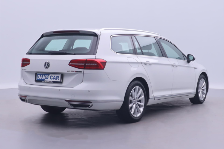 Volkswagen Passat 2,0 BiTDI 176kW DSG 4Motion CZ