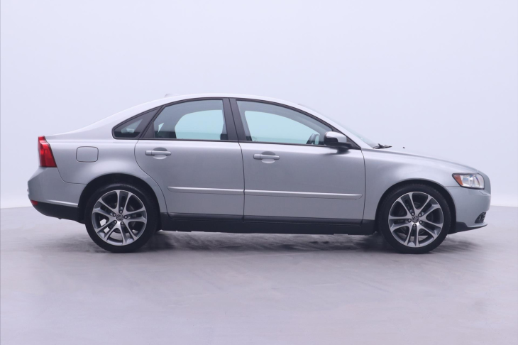 Volvo S40 2,5 i 125kW Aut. Kinetic Xenon