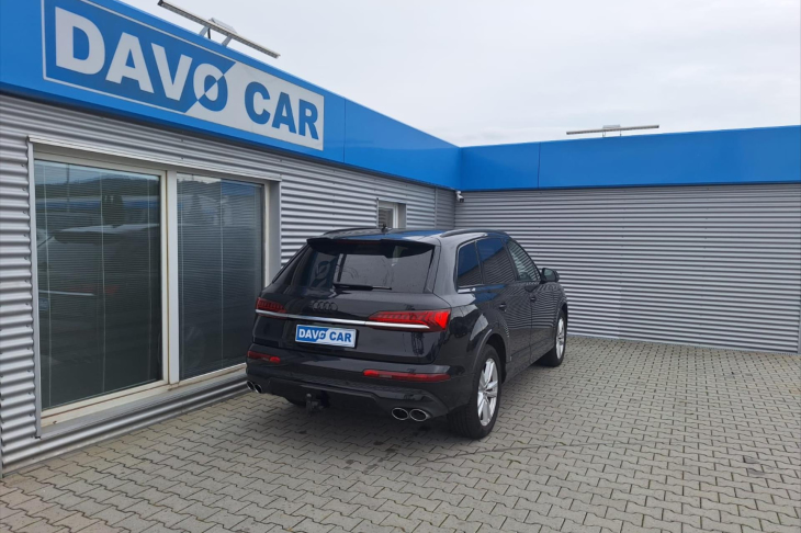 Audi SQ7 4,0 V8 373kW Black Panorama DPH