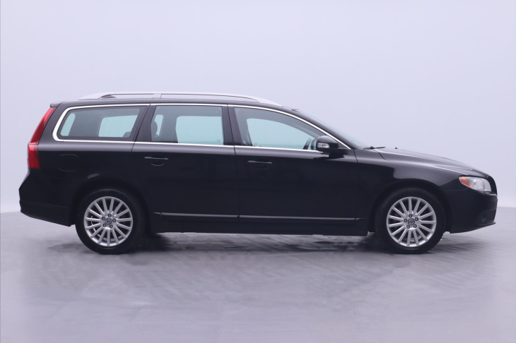 Volvo V70 2,4 D5 Summum AWD Xenon