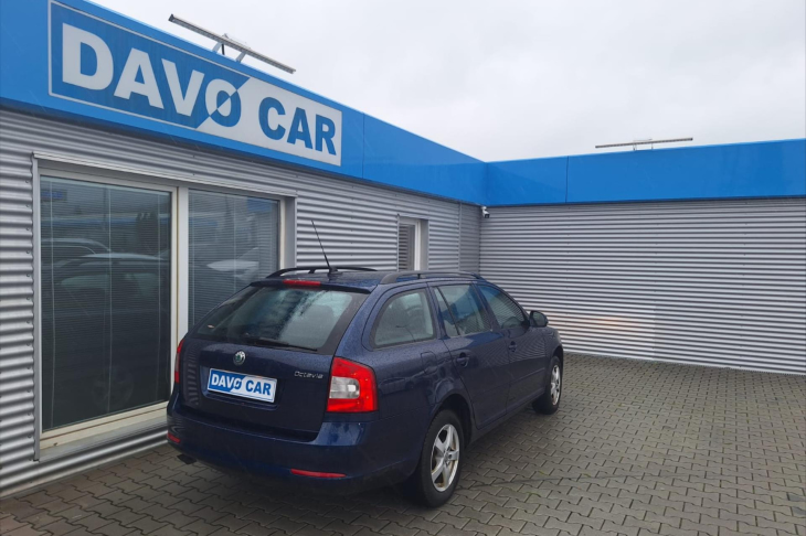 Škoda Octavia 1,6 TDI 4x4 navi výhřevy