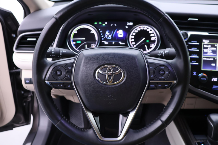 Toyota Camry 2,5 Hybrid Executive