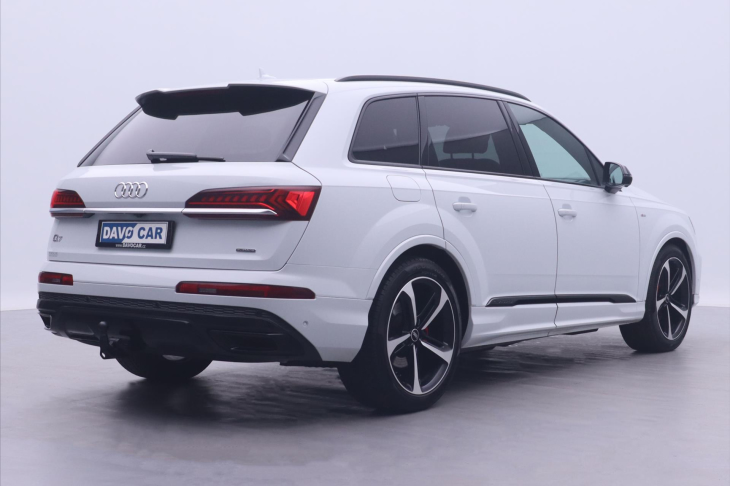 Audi Q7 3,0 V6 TDI CZ S-Line 1.Maj.