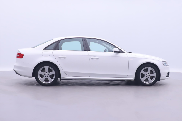 Audi A4 2,0 TDI 110kW S-line Xenon