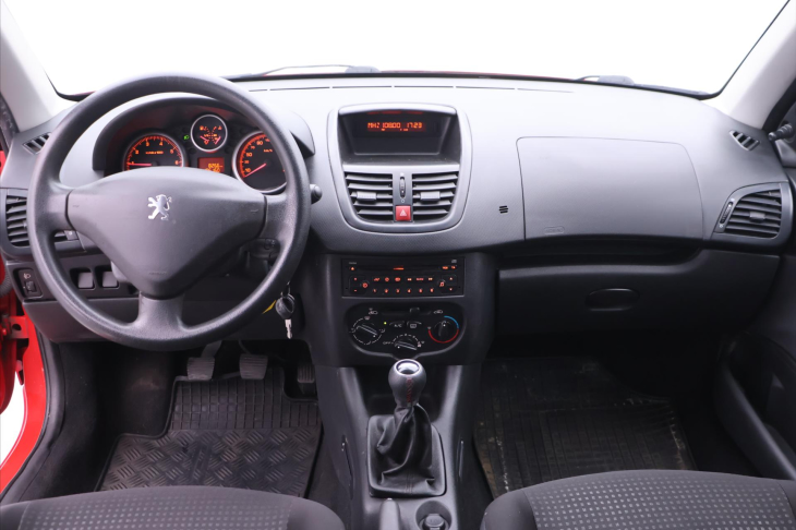 Peugeot 206 1,4 i 55kW CZ Klima STK 04/26