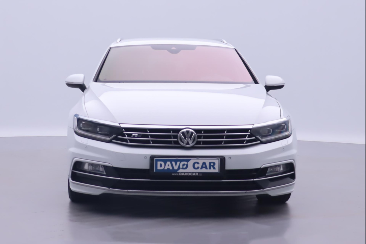 Volkswagen Passat 2,0 TDI 140kW DSG R-Line CZ