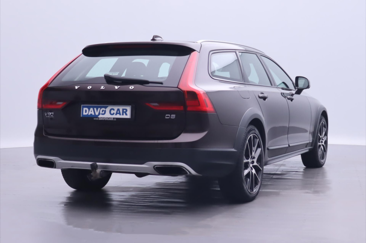 Volvo V90 2,0 D5 AWD CZ Cross Country