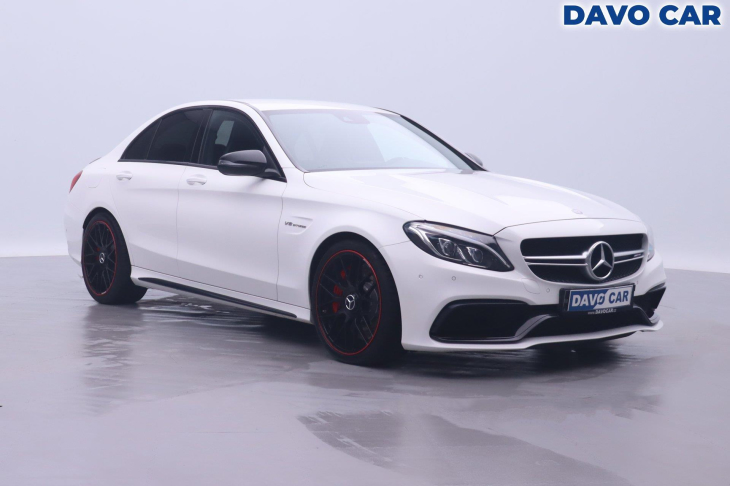 Mercedes-Benz Třídy C 4,0 AMG C63 S 375kW LED Navi