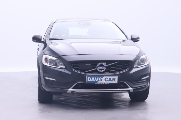 Volvo V60 2,4 D4 140kw AWD CROSS COUNTRY