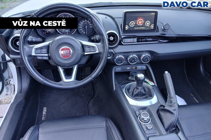 Fiat 124 Spider 1,4 MultiAir Turbo Lusso Serv.Kniha