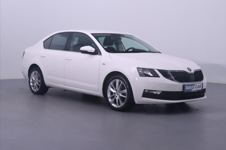 Škoda Octavia 1,6 TDI 85kW DSG Ambition DPH