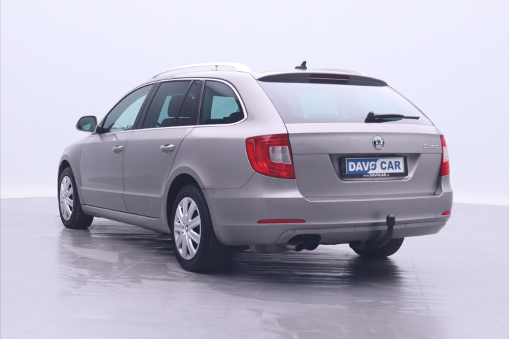 Škoda Superb 1,8 TSI Ambition Combi AP