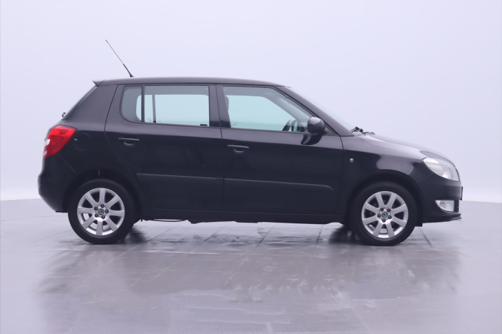 Škoda Fabia 1,6 TDI Elegance Aut.klima CZ