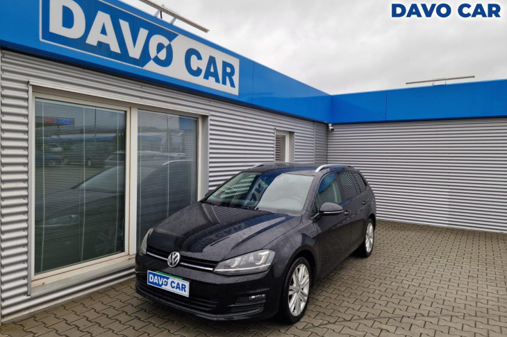 Volkswagen Golf 1,4 TSI 103kw xenon navi serv. kniha