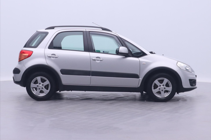 Suzuki SX4 1,5 VVT 82kW Klima CZ 1.Maj.