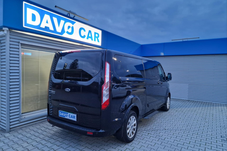 Ford Tourneo Custom 2,0 TDCii L2 8-Míst DPH Titanium