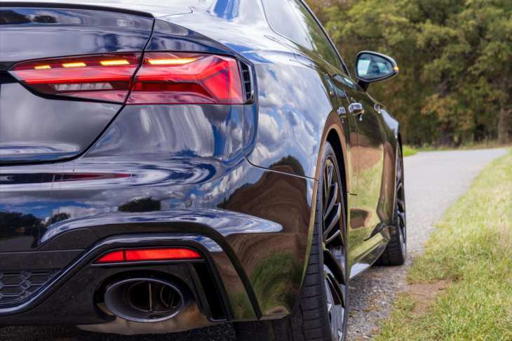 Audi RS 5 3,0 V6 331kW quattro Black DPH